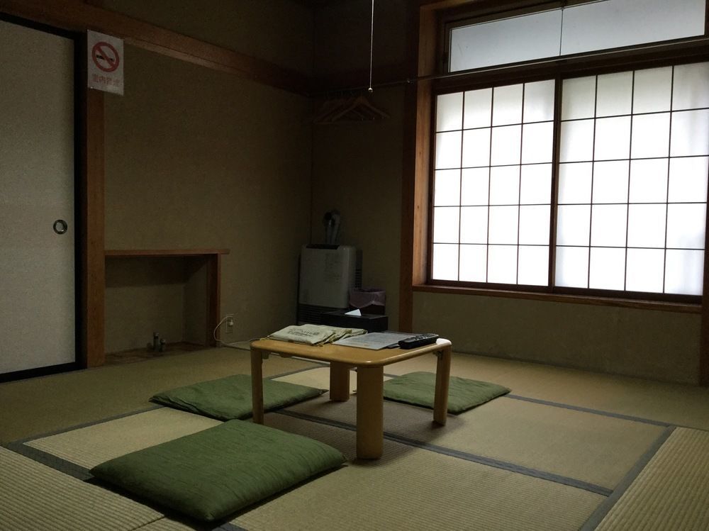 Nozawaonsen Guest House Miyazawa Екстер'єр фото