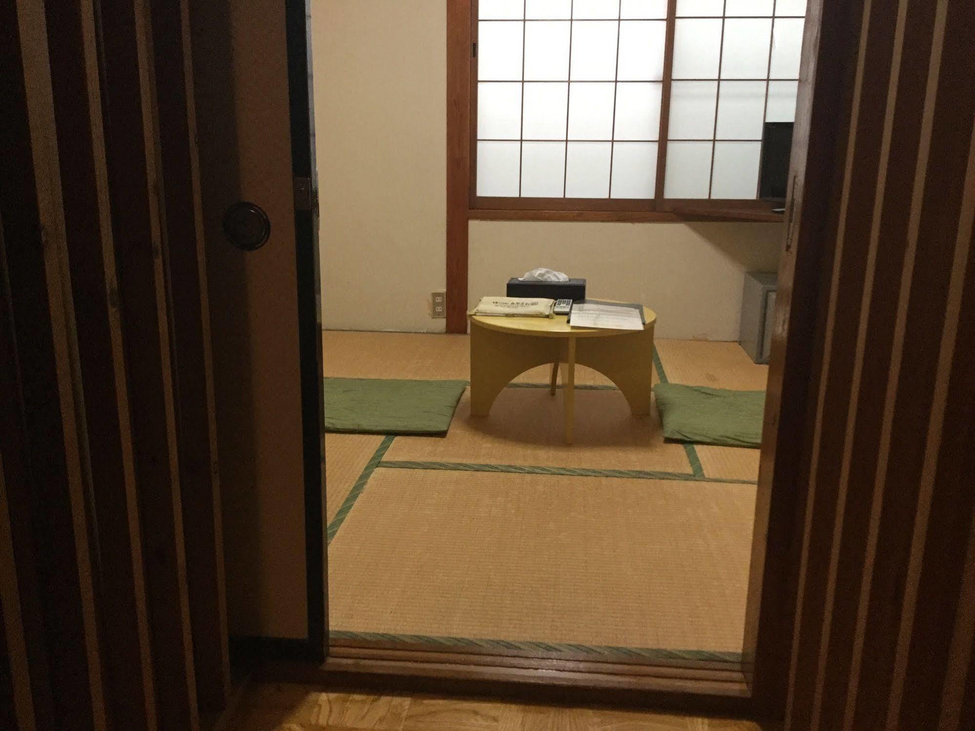 Nozawaonsen Guest House Miyazawa Екстер'єр фото
